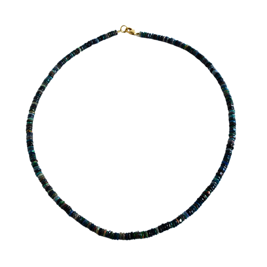 Schwarzer Opal Edelsteinkette